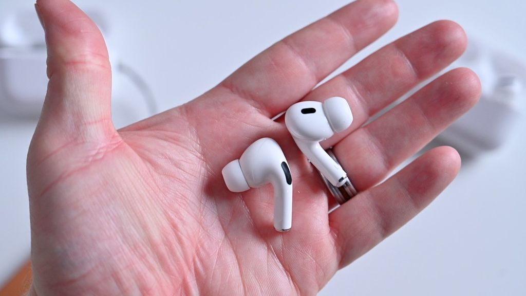 苹果最先进音频实验室揭秘，为 AirPods Pro 2 架起耳朵和健康的桥梁-第1张图片-我爱旅游网